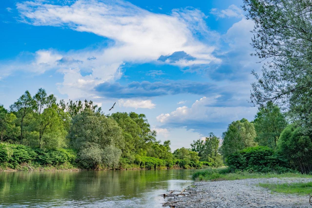 River Park Zator Buitenkant foto